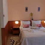 Isabell Hotel