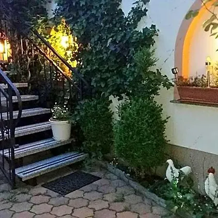 Isabell Hotel 3*