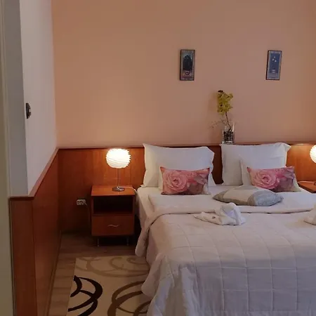 Isabell Hotel