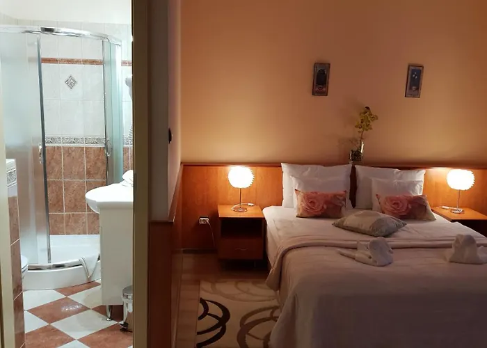 Isabell Отель Дьёр