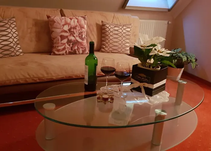 Отель Isabell Дьёр